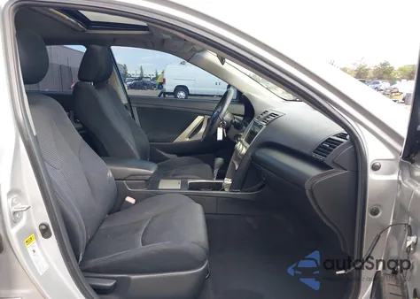 2007 Toyota Camry Se z USA, uszkodzony, nr VIN 4T1BE46K47U709586